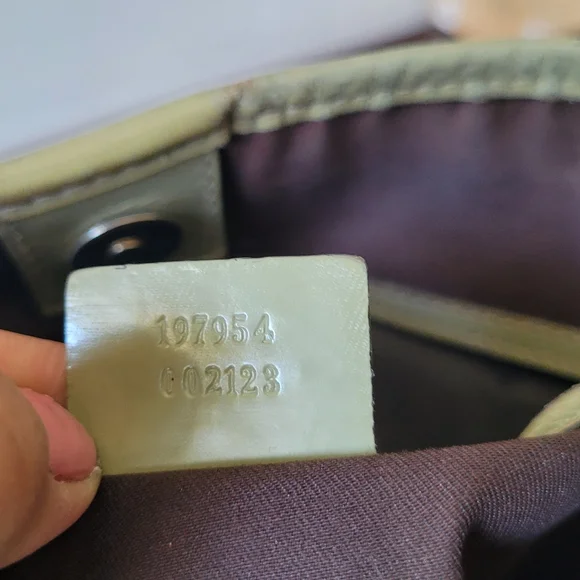 Gucci Tote - Picture 15 of 16